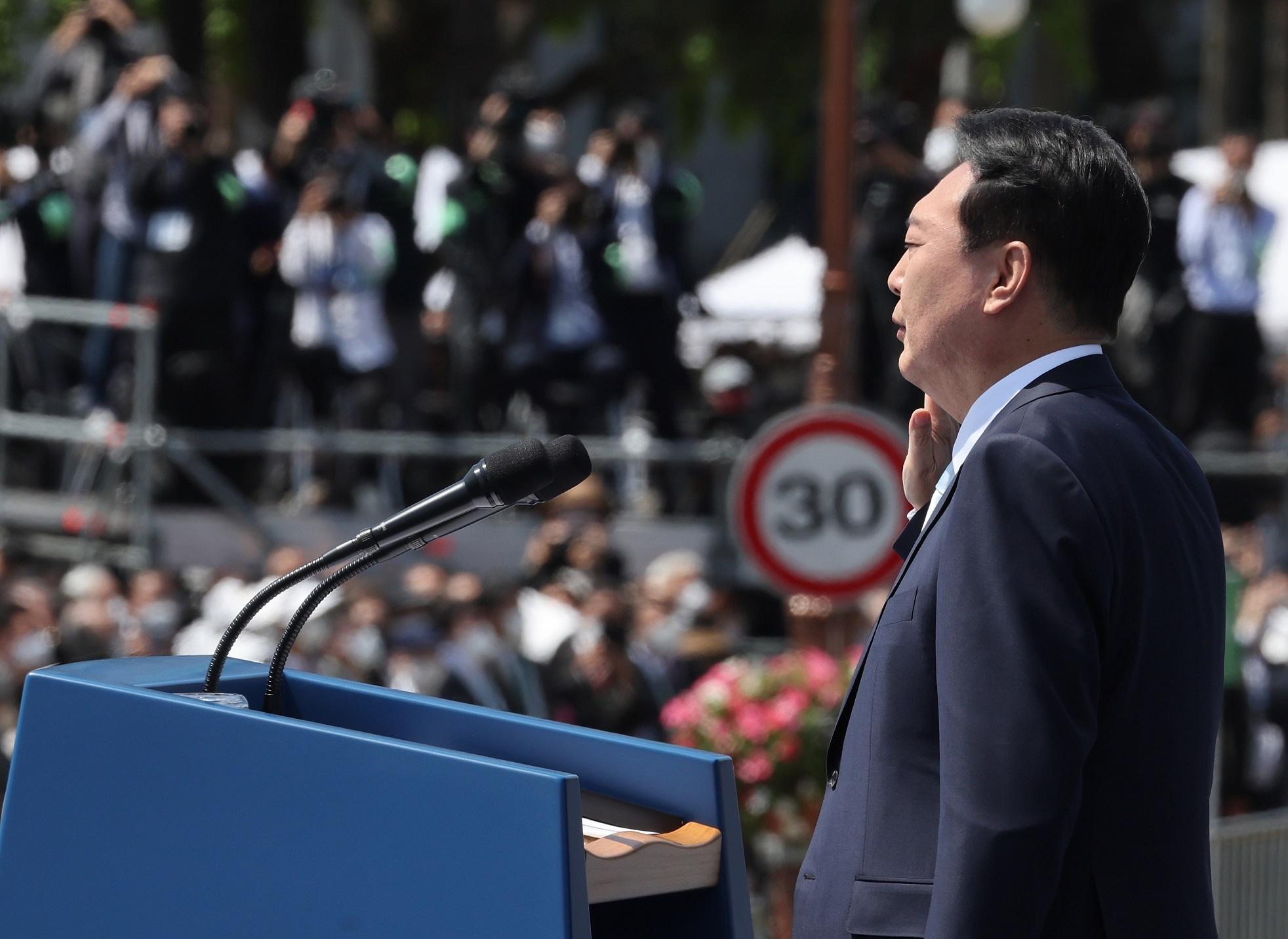 韩国总统朴槿，塑造变革与未来的领导者形象